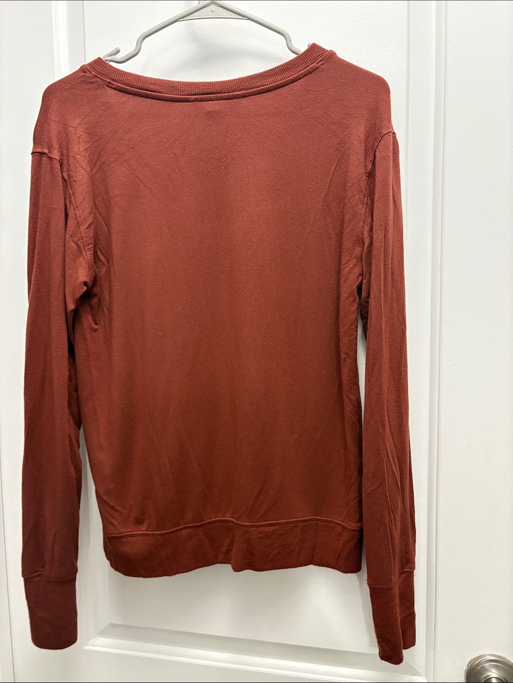 Athleta Sunrise V-Neck Sweatshirt Small Rust Brown Modal Thumbholes Oversized - Picture 3 of 6